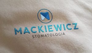 Projekt logo - Mackiewicz Stomatologia - Białystok
